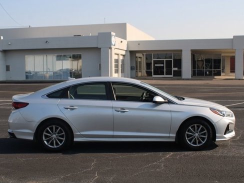 Used 2018 Hyundai Sonata SE image 17