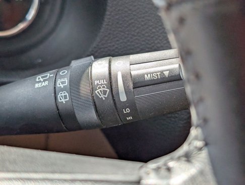 Used 2012 Jeep Wrangler Unlimited Sahara image 27
