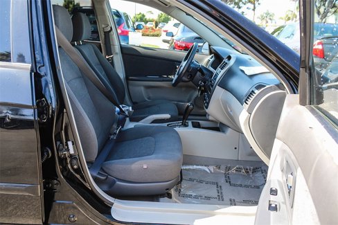 Used 2006 Kia Spectra image 16