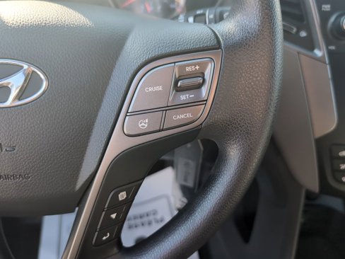 Used 2015 Hyundai Santa Fe Sport image 22
