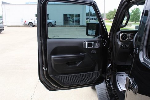 Used 2021 Jeep Wrangler Unlimited Sport image 11