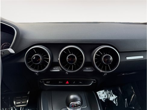 Used 2018 Audi TT 2.0T w/ Technology Package image 11