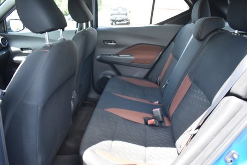 Used 2023 Nissan Kicks SR image 15
