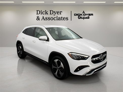Used 2025 Mercedes-Benz GLA 250 image 1