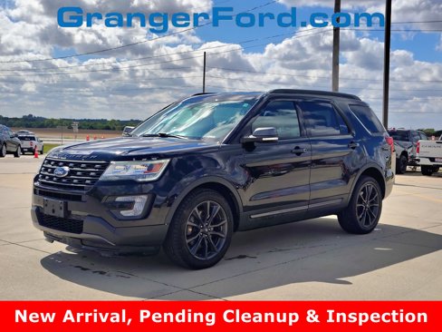 Used 2017 Ford Explorer XLT w/ Equipment Group 202A image 1