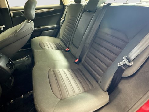Used 2017 Ford Fusion SE w/ Fusion SE Technology Package image 13