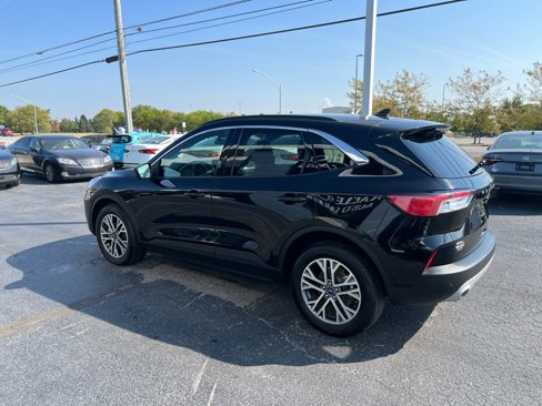 Used 2021 Ford Escape SEL image 3