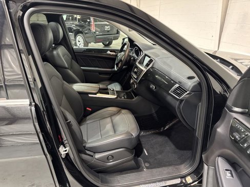 Used 2016 Mercedes-Benz GL 450 4MATIC image 56