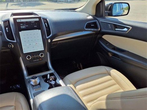 Used 2022 Ford Edge SEL image 10