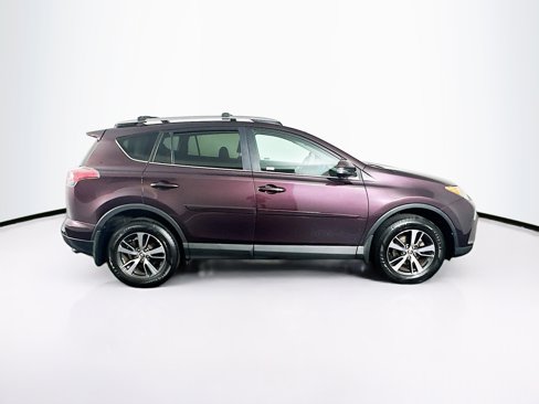 Used 2017 Toyota RAV4 XLE image 10