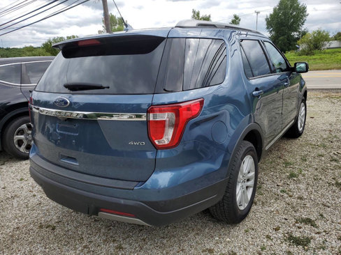 Used 2019 Ford Explorer XLT w/ Equipment Group 202A image 6