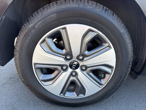 Used 2019 Kia Niro EX Premium w/ Sunroof Package image 10