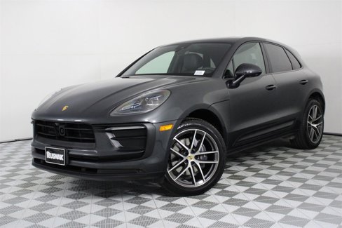 Certified 2025 Porsche Macan image 35
