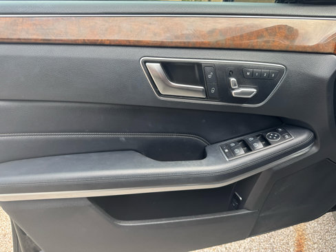Used 2014 Mercedes-Benz E 350 4MATIC Sedan image 18