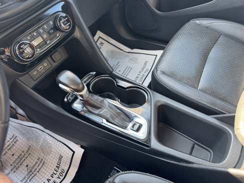 Used 2022 Buick Encore GX Essence image 20