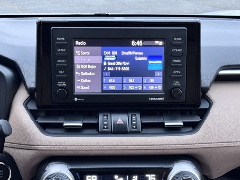 Used 2020 Toyota RAV4 XLE Premium image 24