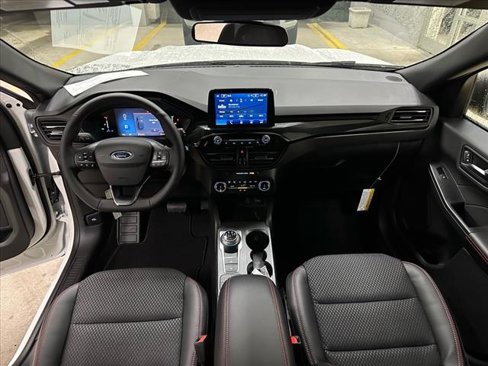 New 2025 Ford Escape ST-Line w/ Equipment Group 301A image 30