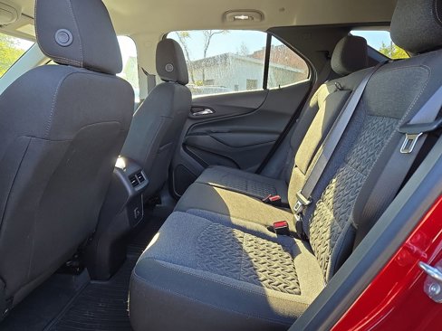Used 2024 Chevrolet Equinox LT image 16