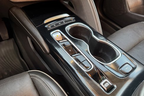Used 2021 Buick Envision Essence w/ Sport Touring Package image 20