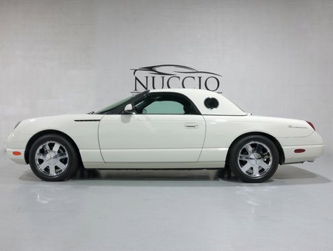 Used 2002 Ford Thunderbird image 25