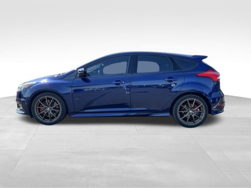 Used 2016 Ford Focus ST image 4