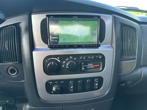 Used 2005 Dodge Ram 2500 Truck SLT image 14