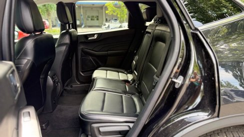 Used 2023 Ford Escape Platinum image 14