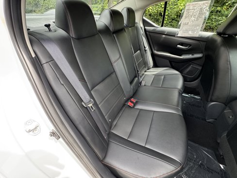 Used 2024 Nissan Sentra SR w/ SR Premium Package image 20