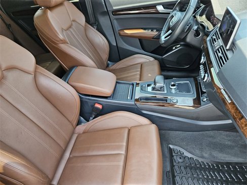 Used 2019 Audi Q5 2.0T Premium Plus w/ Premium Plus Package image 14