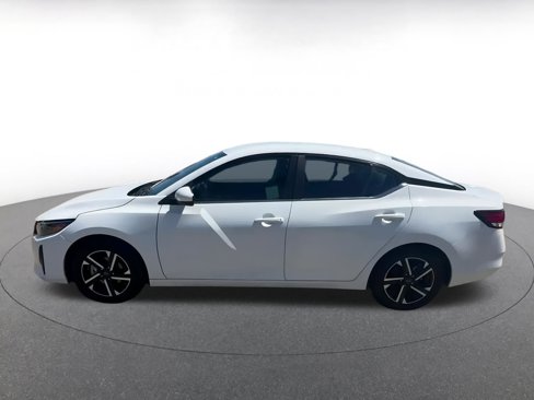 Used 2024 Nissan Sentra SV image 9