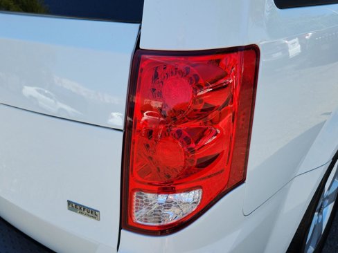 Used 2013 Dodge Grand Caravan SE image 13