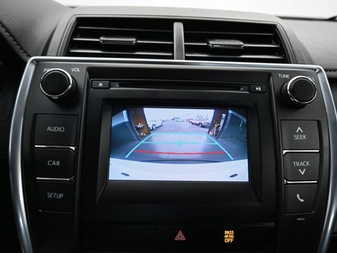 Used 2016 Toyota Camry LE image 39