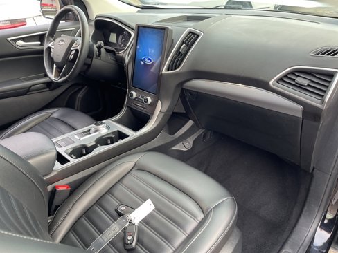 Used 2021 Ford Edge SEL image 22