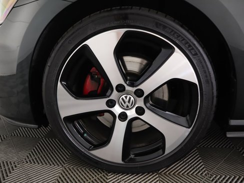 Used 2015 Volkswagen GTI S image 29