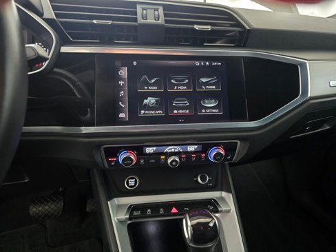 Used 2022 Audi Q3 2.0T Premium w/ Convenience Package image 15