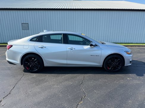 Used 2020 Chevrolet Malibu LT image 2