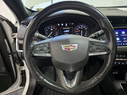 Used 2023 Cadillac XT4 Sport image 14