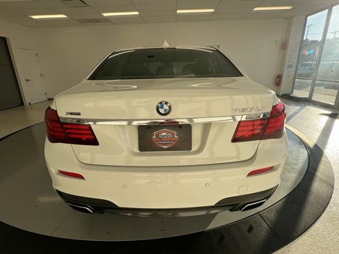 Used 2014 BMW 750Li xDrive image 47