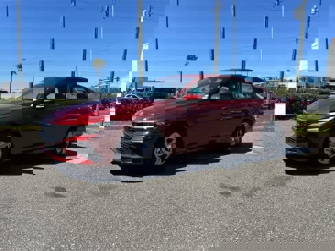 New 2025 Hyundai Elantra SE image 1