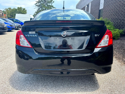 Used 2019 Nissan Versa SV image 9