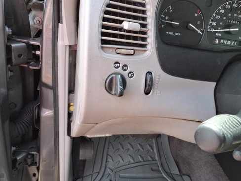 Used 2000 Ford Ranger XLT image 10