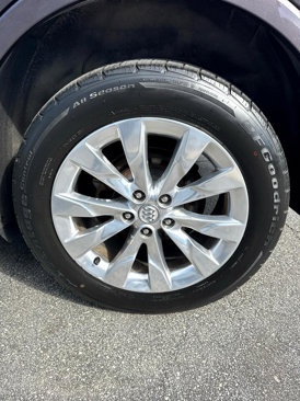 Used 2017 Buick Envision Essence image 11