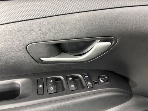 Used 2024 Hyundai Tucson SE image 24