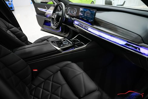 Used 2024 BMW 740i image 45