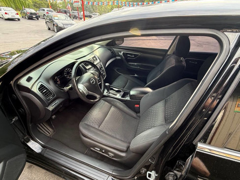 Used 2016 Nissan Altima 2.5 SV w/ Convenience Package image 8