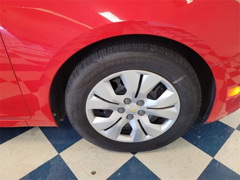 Used 2014 Chevrolet Cruze LS image 15