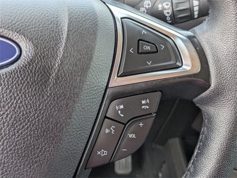 Used 2024 Ford Edge SEL image 23