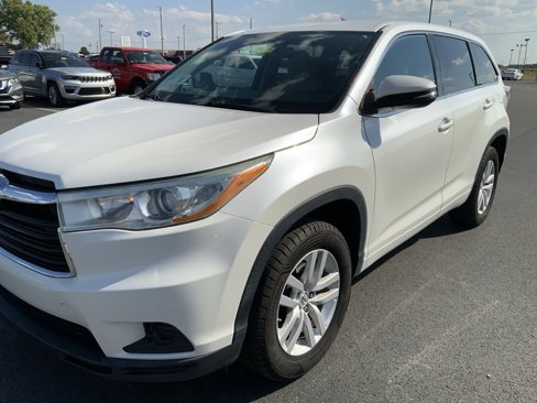 Used 2014 Toyota Highlander LE image 15