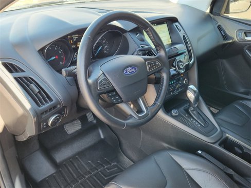Used 2016 Ford Focus SE w/ Equipment Group 201A image 13