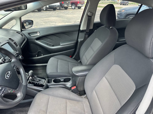 Used 2018 Kia Forte LX w/ LX Popular Package image 11